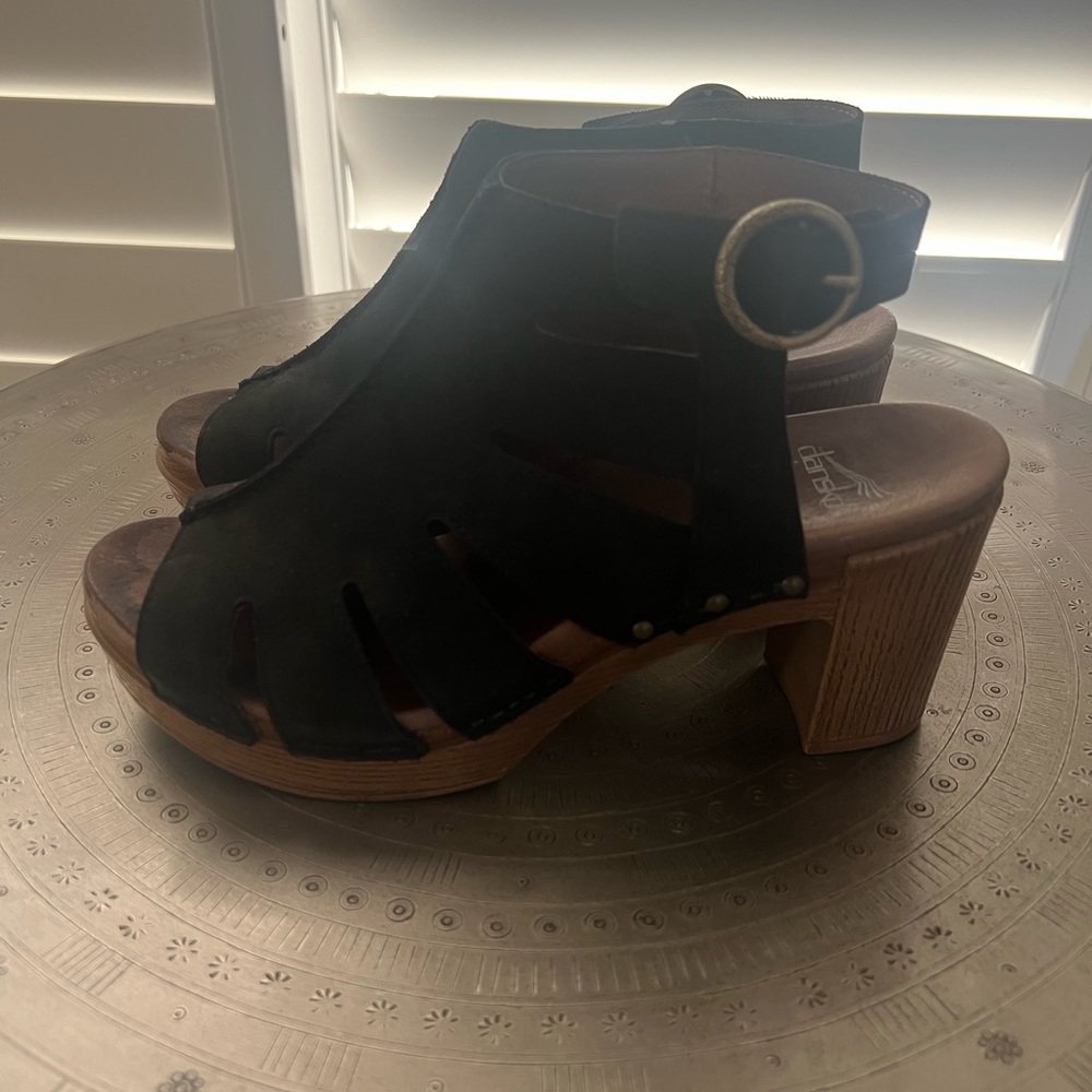 Dansko mules/sandals